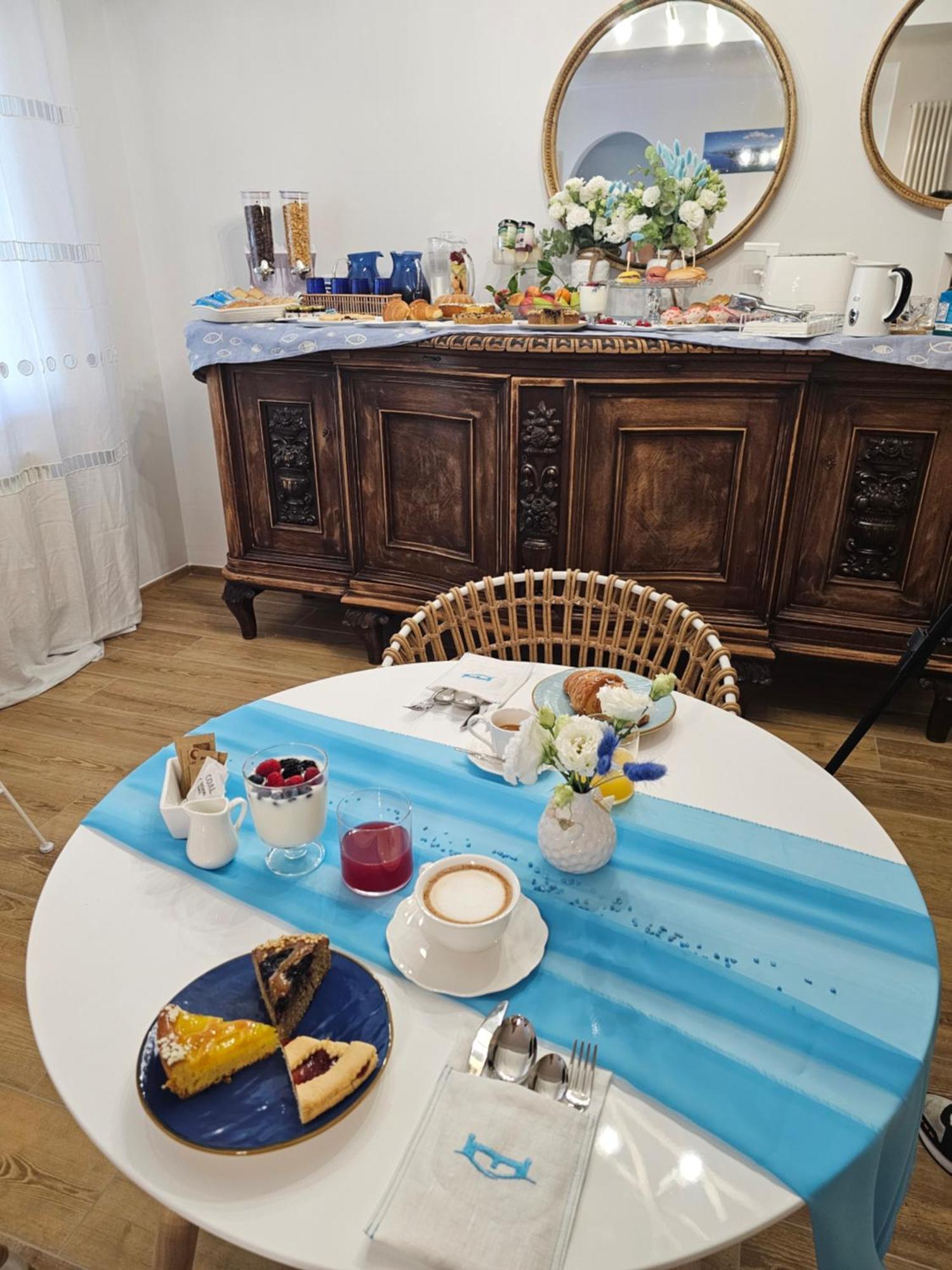 Bed and Breakfast Voglia D'Amare à Numana Extérieur photo